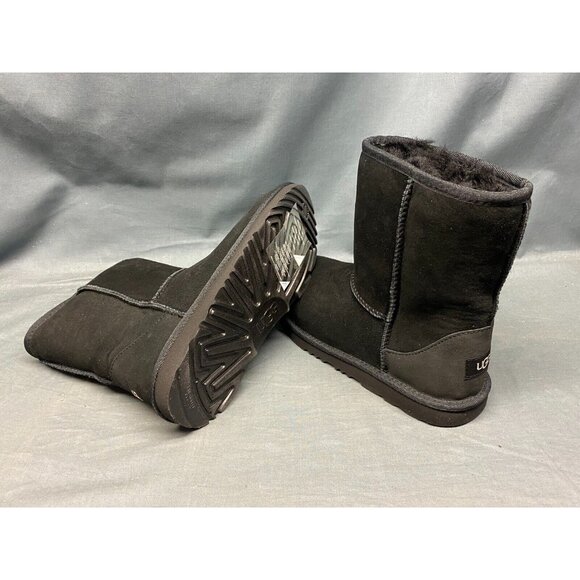 UGG Australia Girls Classic II Boots Pull-On Suede Black Size 5 NEW NO BOX! - Picture 2 of 6